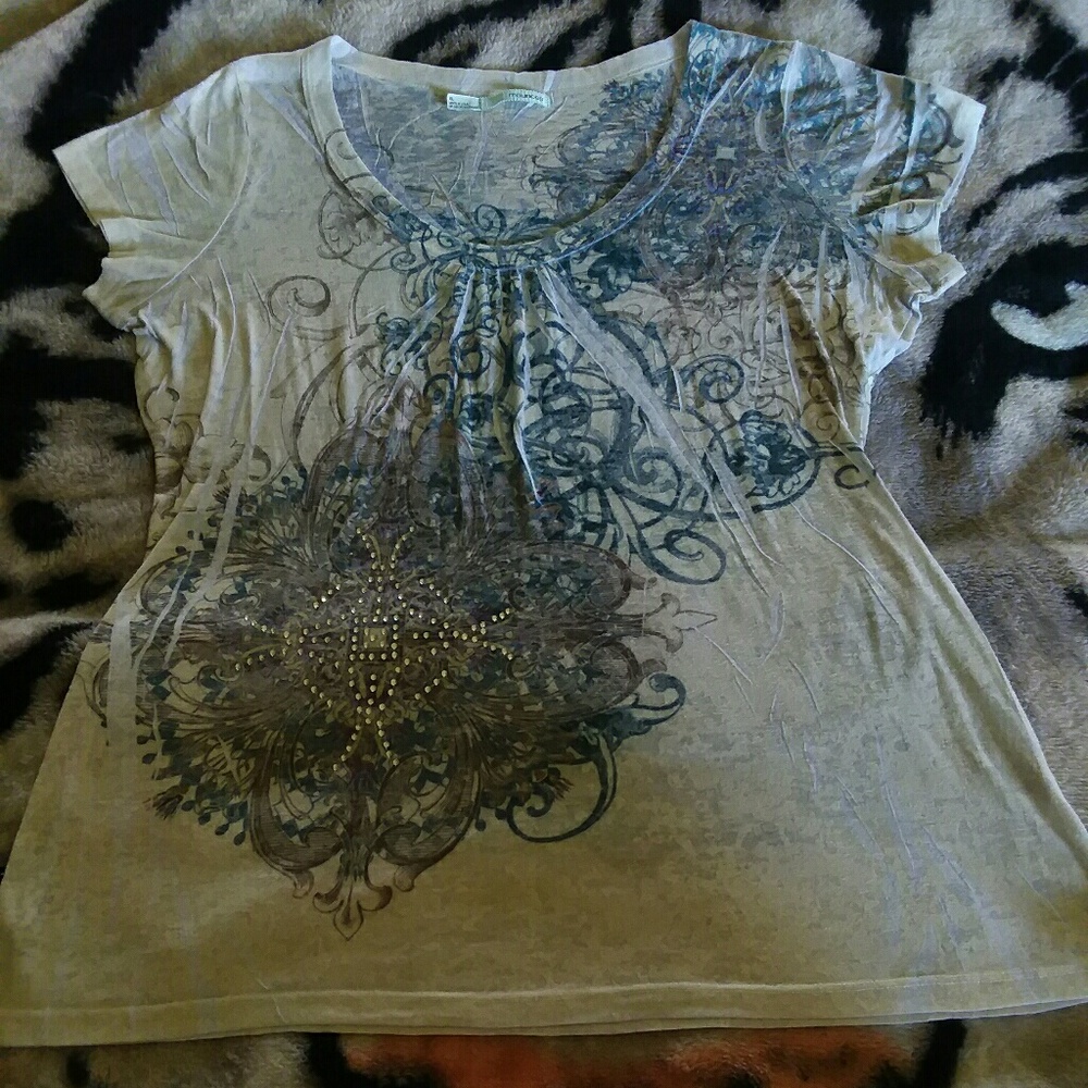 🎸 Maurices Swirl Print T-Shirt w/ Rhinestones🎸